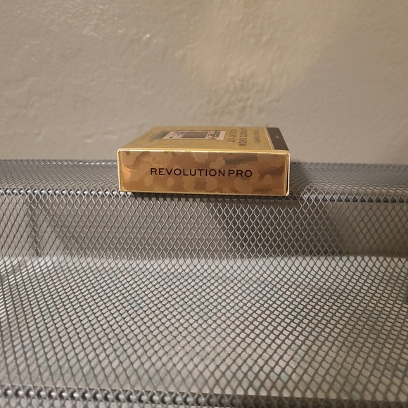 Revolution Pro Ultimate Brow Sculpt Kit shade Ebony NIB 2 x .04 oz/1.2 g - Picture 3 of 6